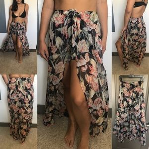 Fashion Nova Floral Skirt NWT